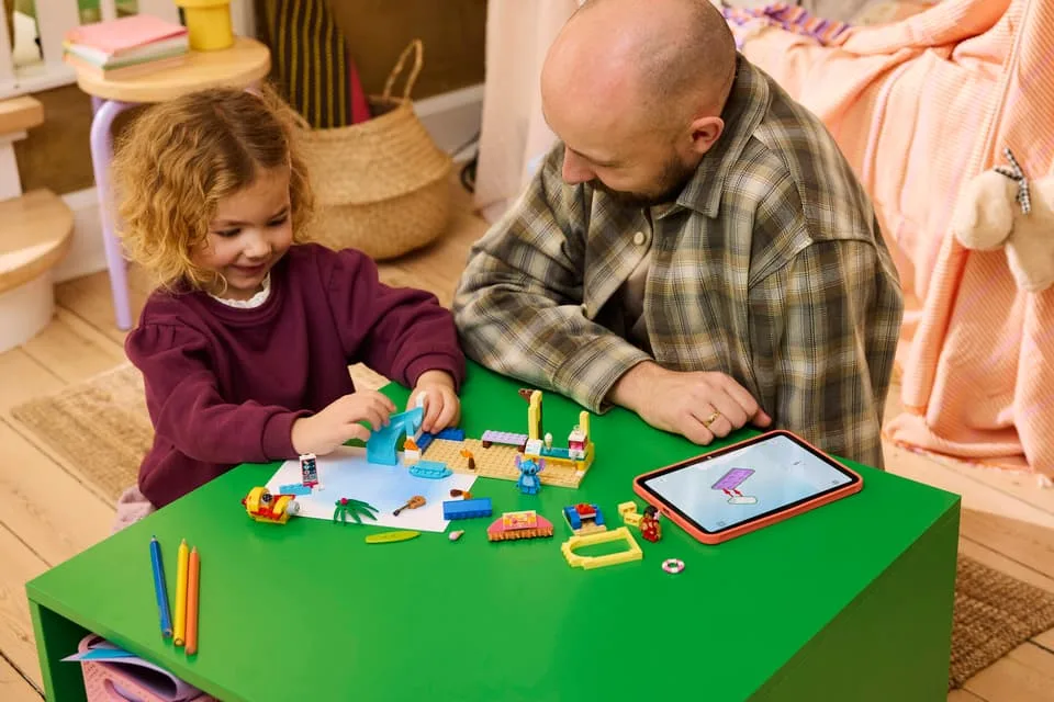 Конструктор LEGO Disney Веселощі на пляжі з Ліло і Стічем (43280) — фото 5