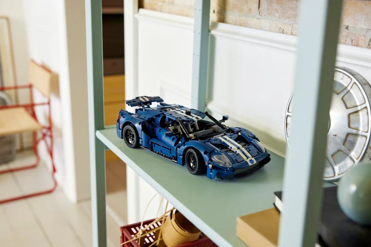 Конструктор LEGO Technic Ford GT 2022 (42154) — фото 8