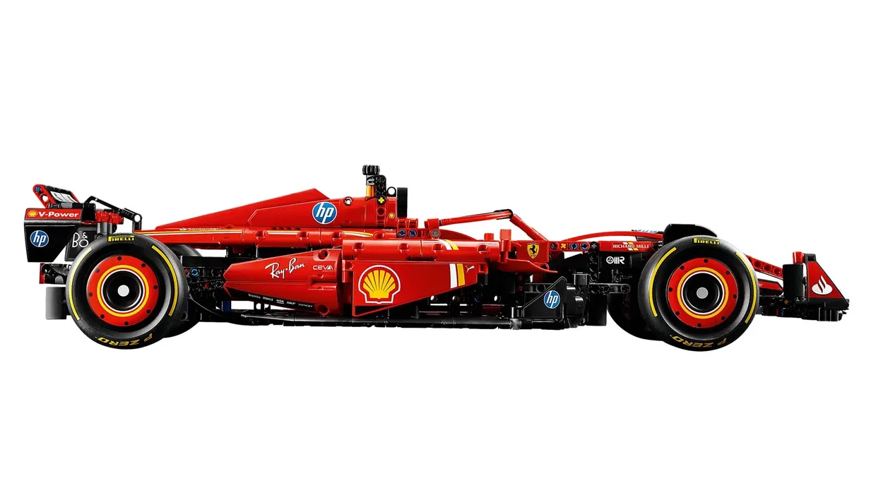 Конструктор LEGO Technic Автомобиль F1 Ferrari SF-24 (42207) — фото 3