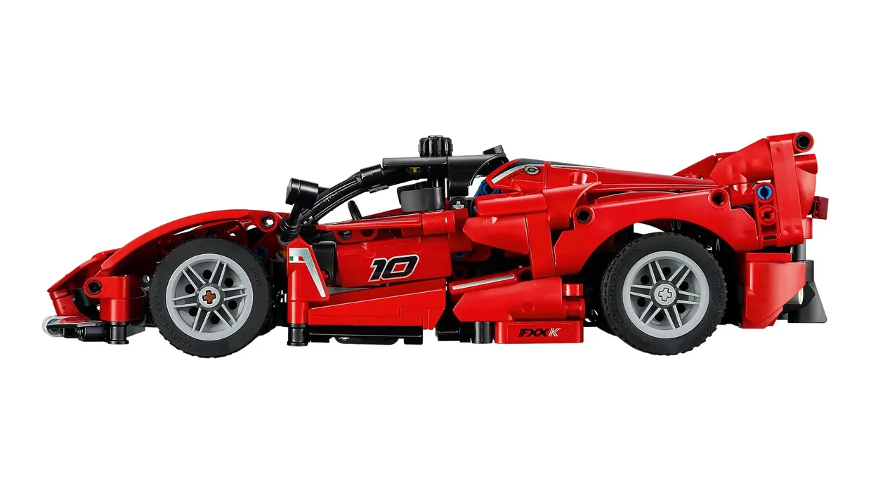 Конструктор LEGO Technic Ferrari FXX K (42212) — фото 3