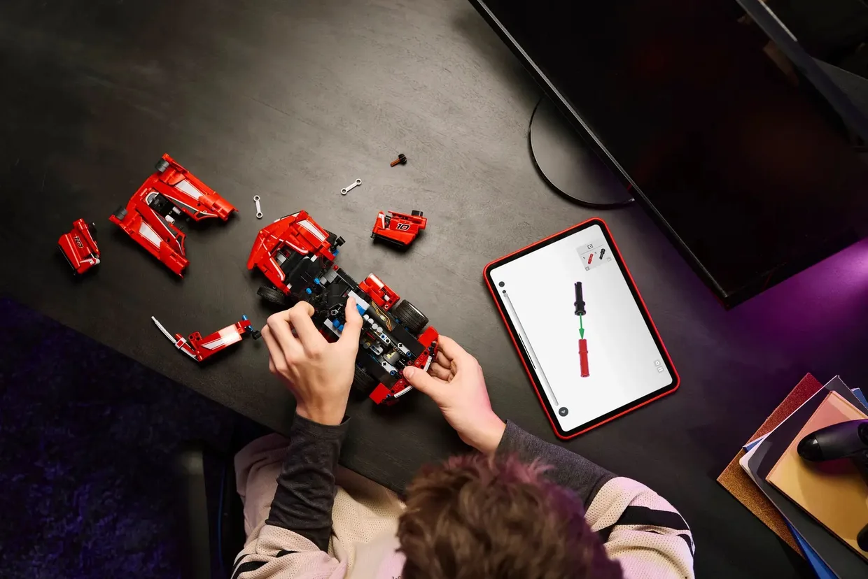 Конструктор LEGO Technic Ferrari FXX K (42212) — фото 7