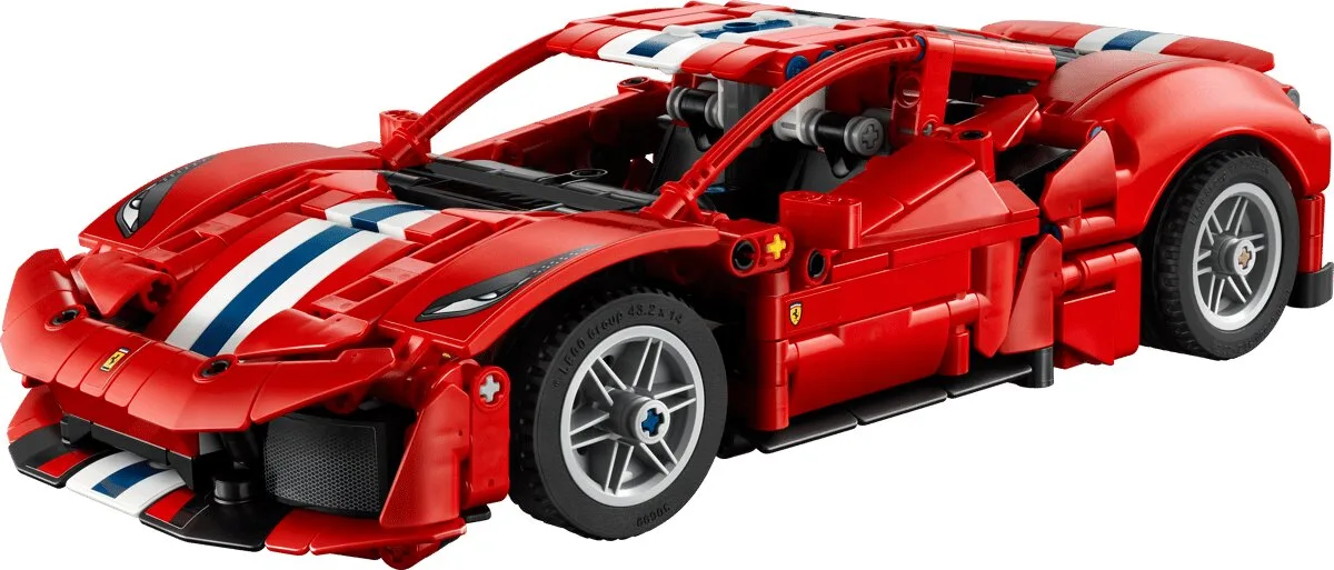 Конструктор LEGO Technic Автомобіль Ferrari 488 Pista (42235)
