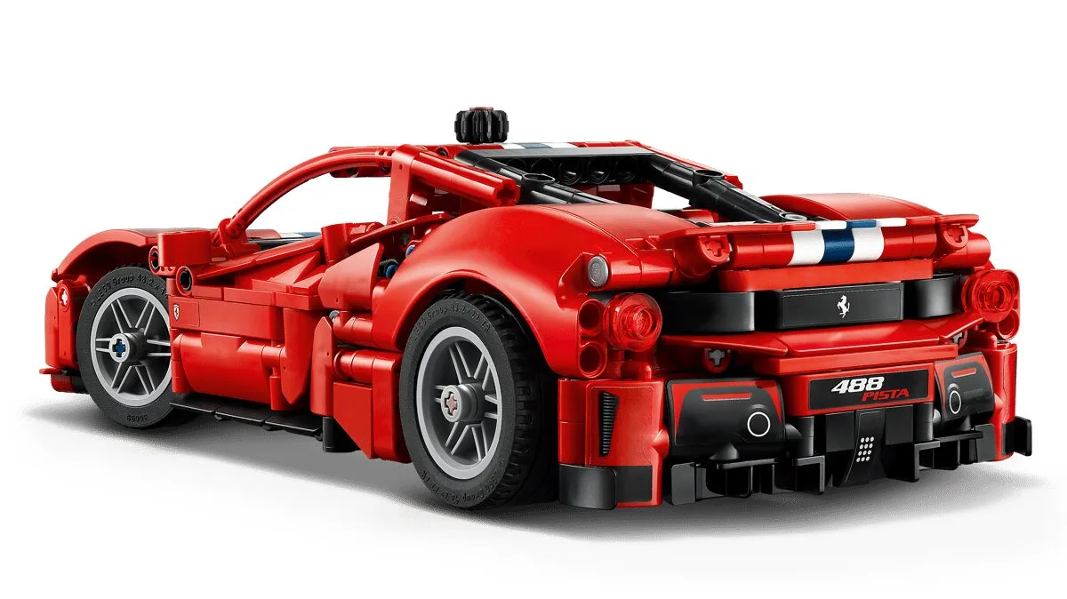 Конструктор LEGO Technic Автомобіль Ferrari 488 Pista (42235) — фото 3