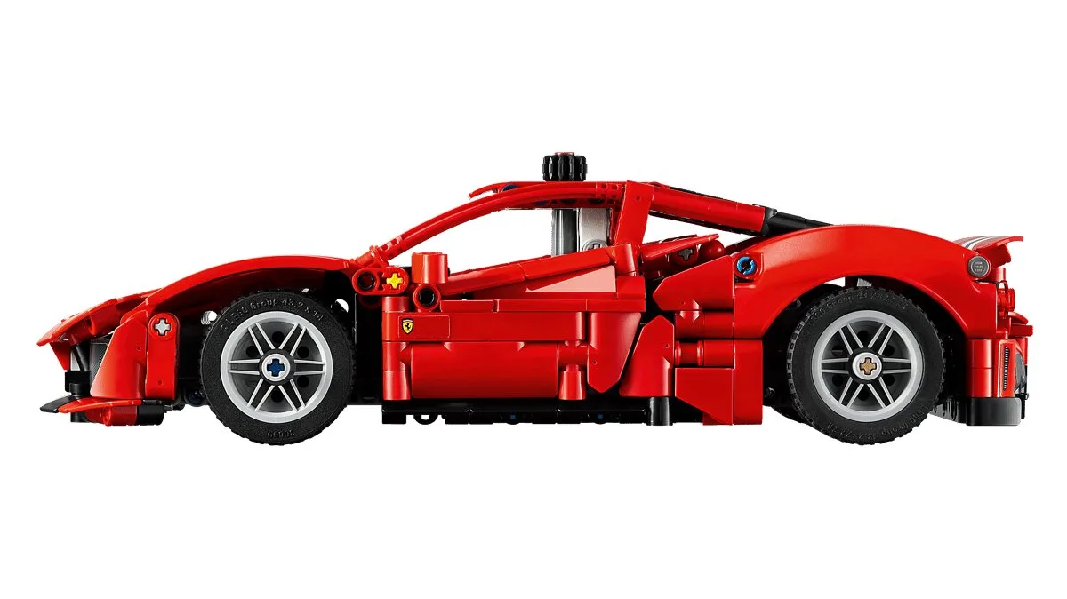 Конструктор LEGO Technic Автомобіль Ferrari 488 Pista (42235) — фото 4