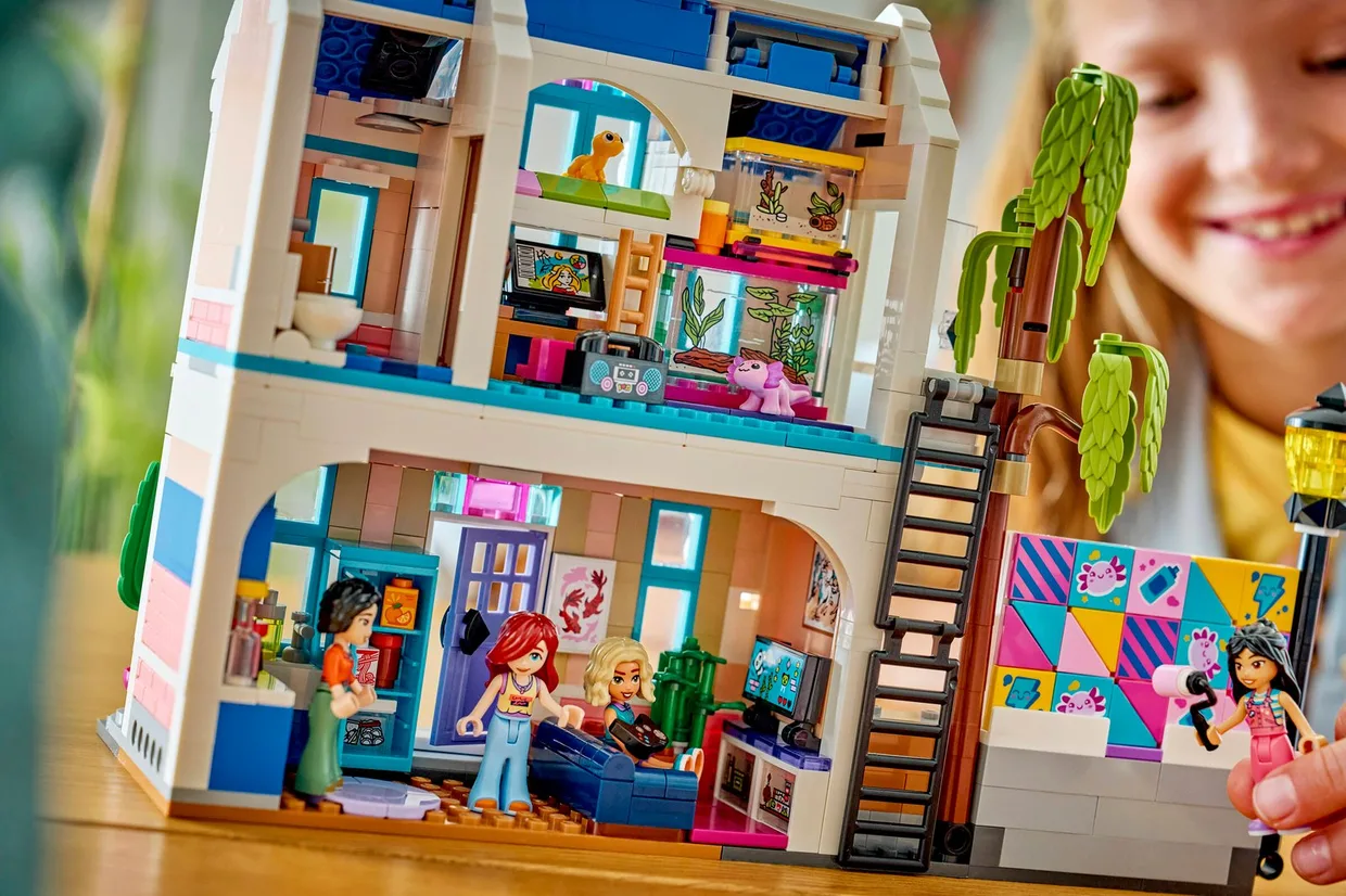 Конструктор LEGO Friends Семейный дом Лианн (42687) — фото 9