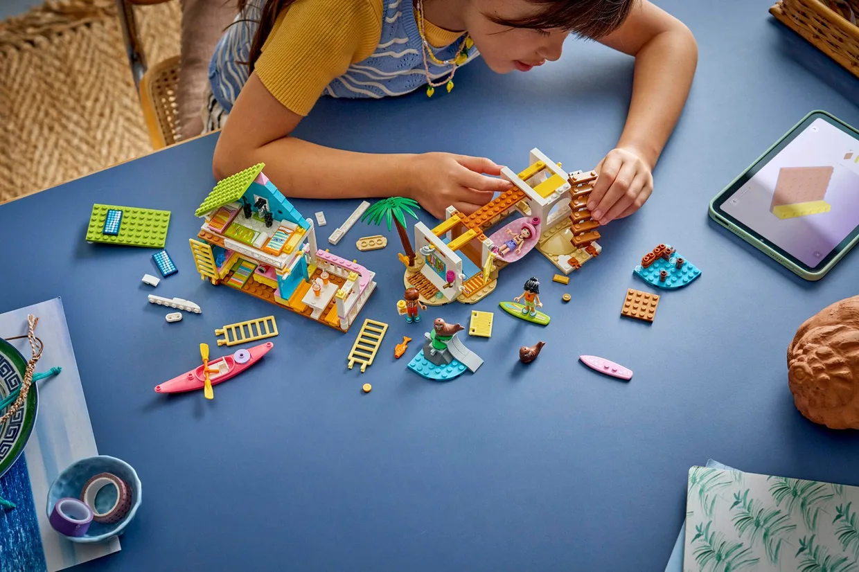 Конструктор LEGO Friends Пляжный домик с морскими котиками (42699) — фото 9