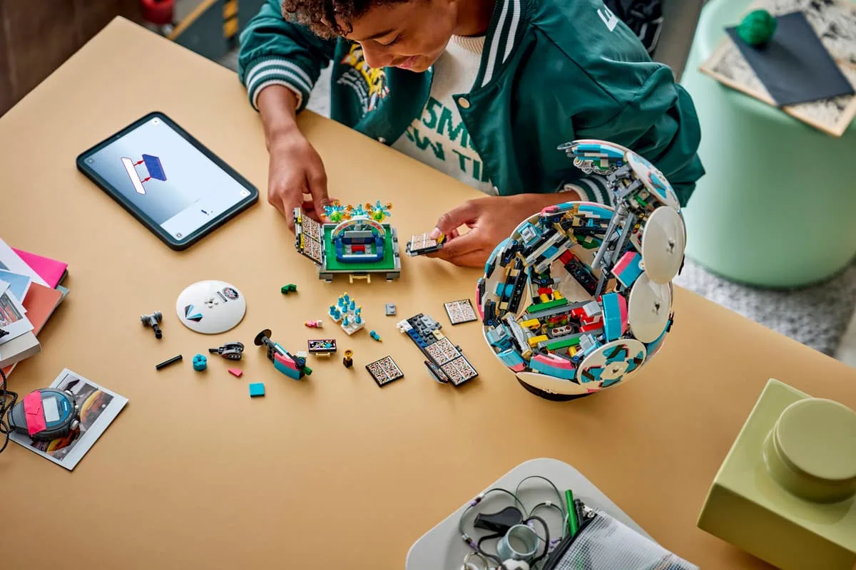 Конструктор LEGO Editions Football Футбольний м'яч (43019) — фото 8