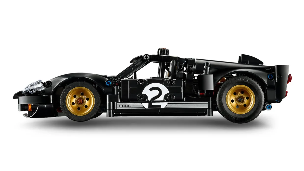 Конструктор LEGO Technic Гоночний автомобіль Ford GT40 MKII 1966 року (42223) — фото 2
