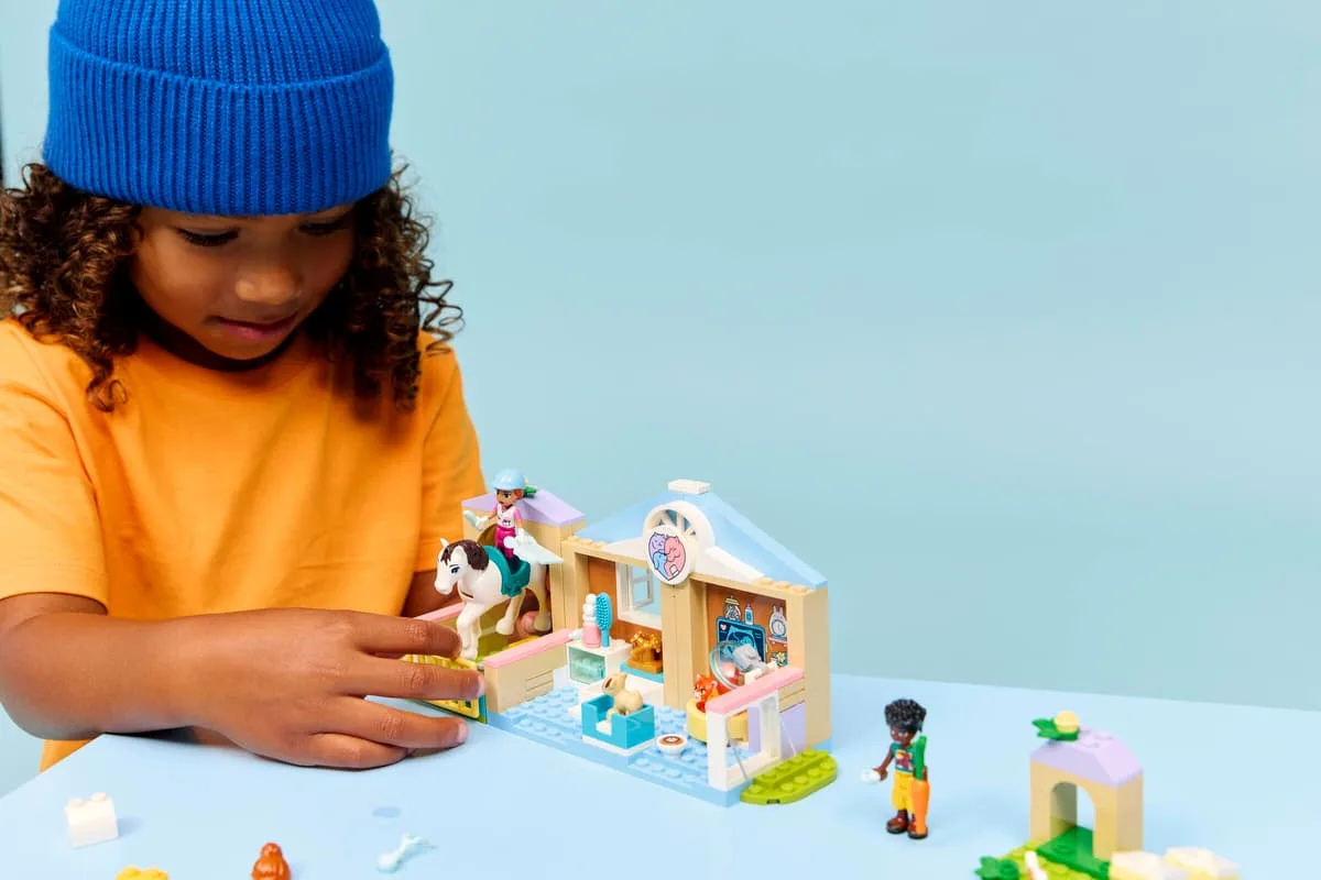 Конструктор LEGO Friends Ветеринарная клиника (42696) — фото 4