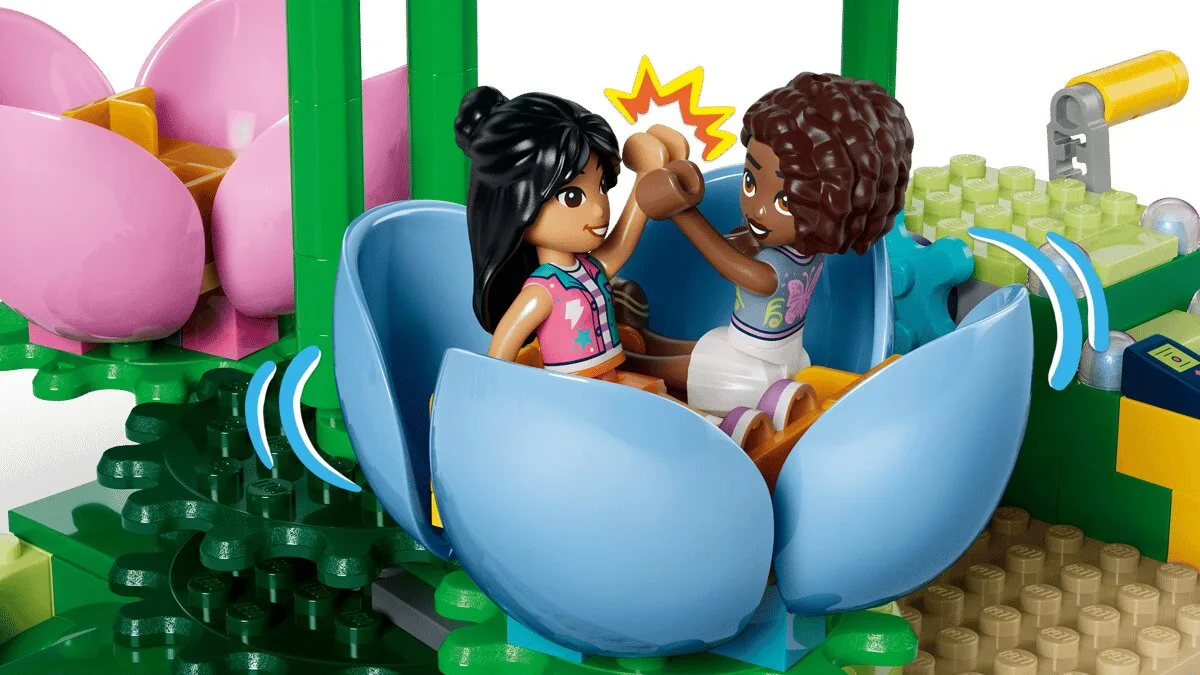 Конструктор LEGO Friends Карусель с цветами и чашками и сказочная фотобудка (42702) — фото 2