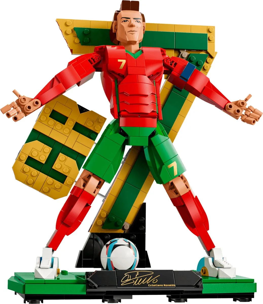 Конструктор LEGO Editions Криштиану Роналду — легенда футбола (43016)