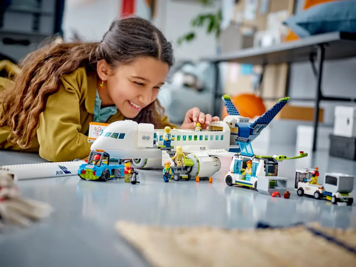 Конструктор LEGO City Пасажирський літак (60367) — фото 7
