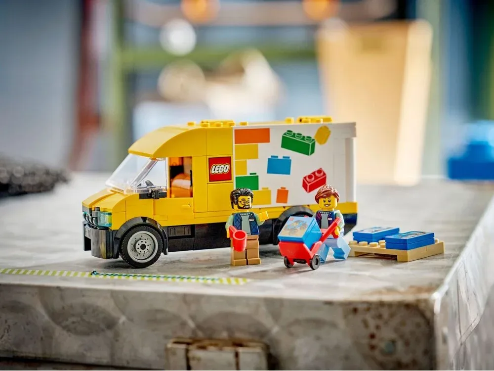 Конструктор LEGO City Фургон LEGO (60500) — фото 7