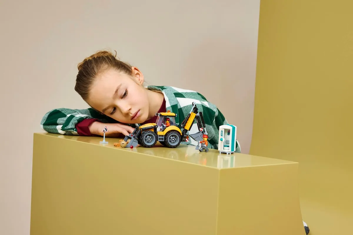 Конструктор LEGO City Жовтий екскаватор-навантажувач (60480) — фото 8