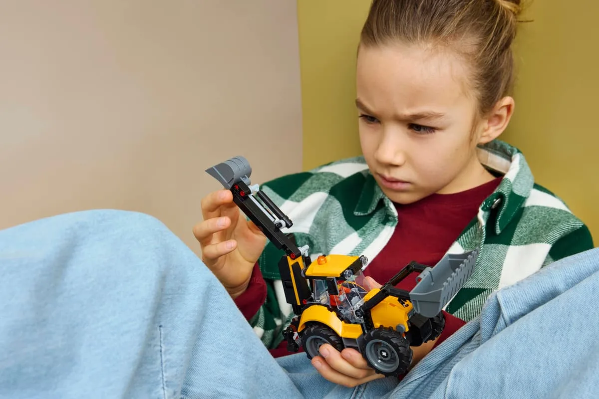 Конструктор LEGO City Жовтий екскаватор-навантажувач (60480) — фото 9