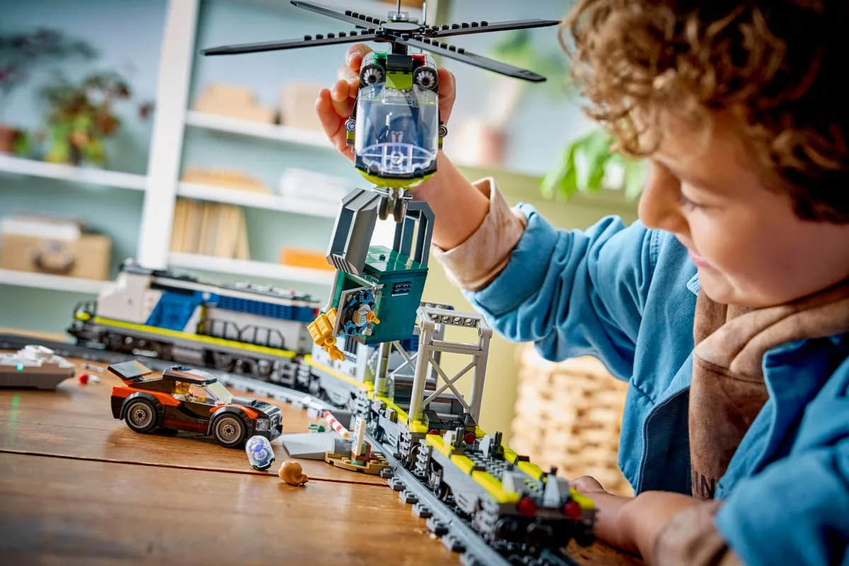 Конструктор LEGO City Ограбление полицейского поезда (60508) — фото 10
