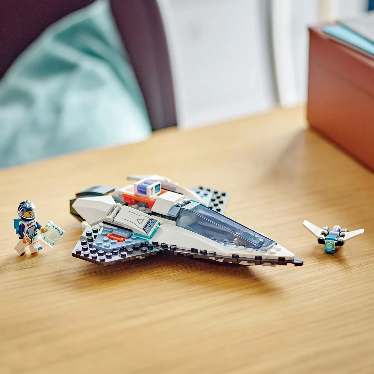 Конструктор LEGO City Межзвёздный космический корабль (60430) — фото 8