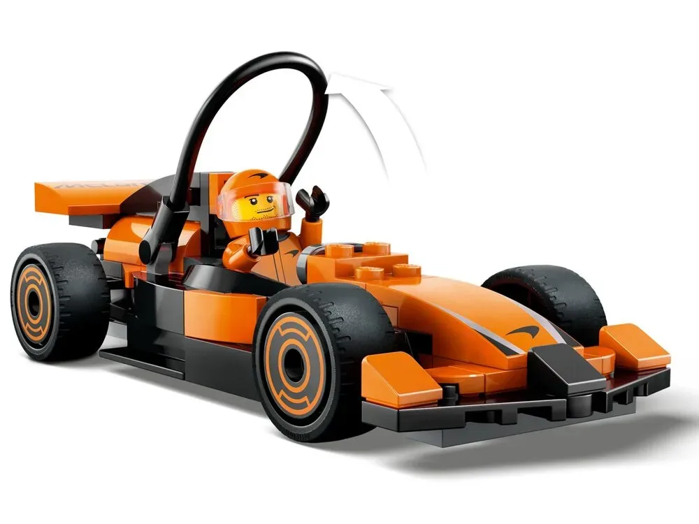Конструктор LEGO City Пілот F1 з гоночним автомобілем McLaren (60442) — фото 4