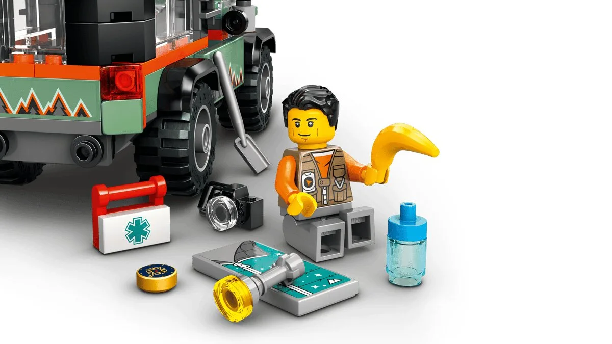 Конструктор LEGO City Внедорожный горный грузовик 4x4 (60447) — фото 2