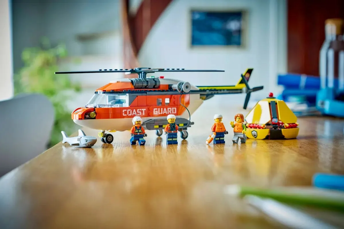 Конструктор LEGO City Вертолёт береговой охраны (60503) — фото 7