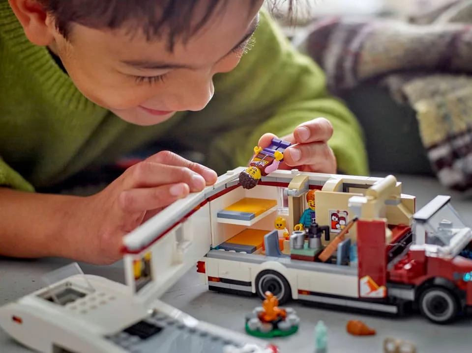 Конструктор LEGO City Приключенческий дом на колёсах для отпуска (60454) — фото 6