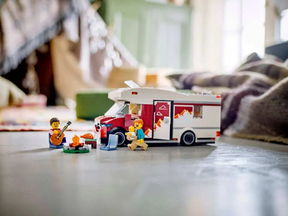 Конструктор LEGO City Приключенческий дом на колёсах для отпуска (60454) — фото 8