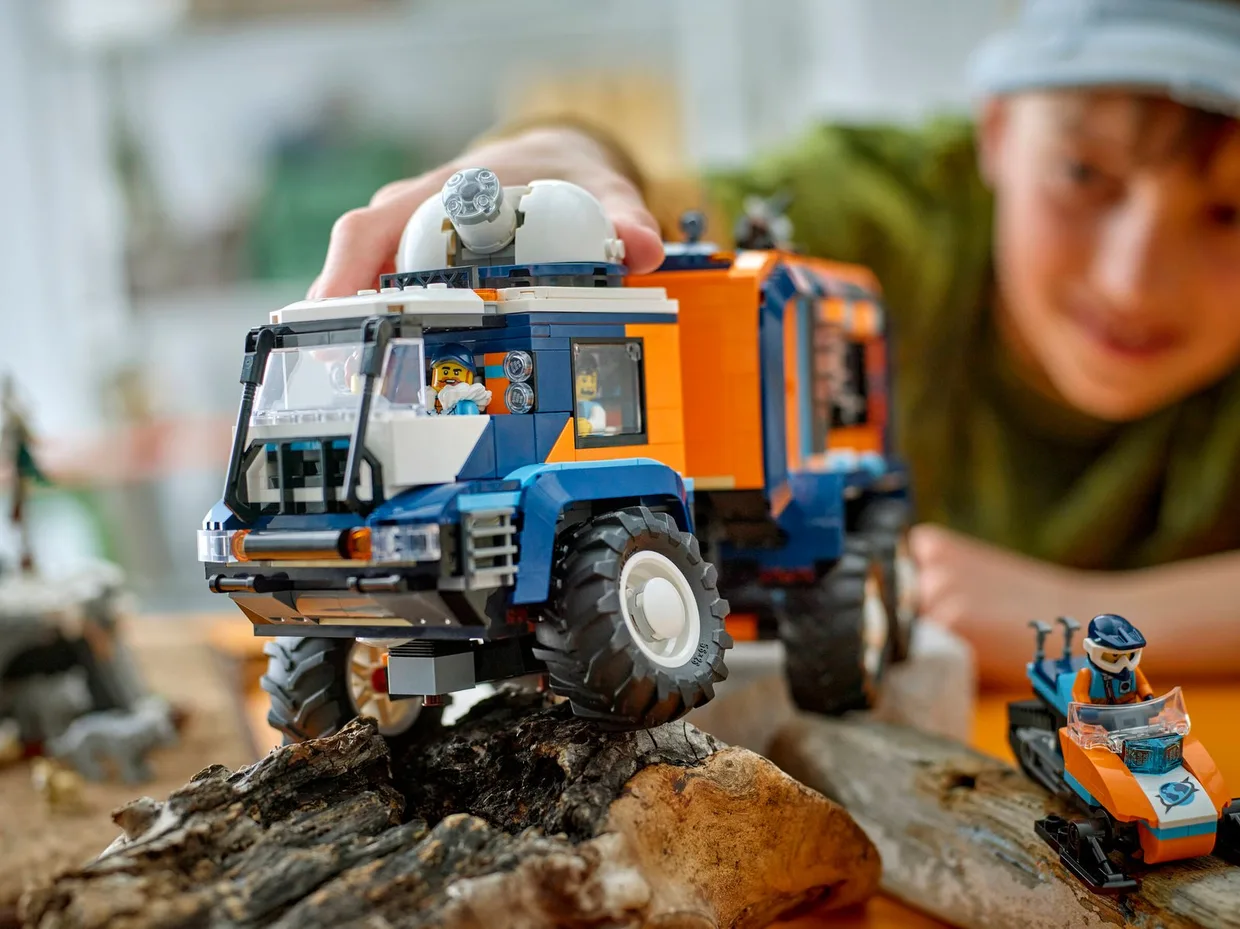 Конструктор LEGO City Арктический исследовательский грузовик с научной лабораторией (60471) — фото 6