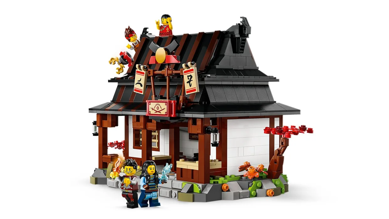 Конструктор LEGO Ninjago Кузница «Четыре оружия» к 15-летию (71858) — фото 2