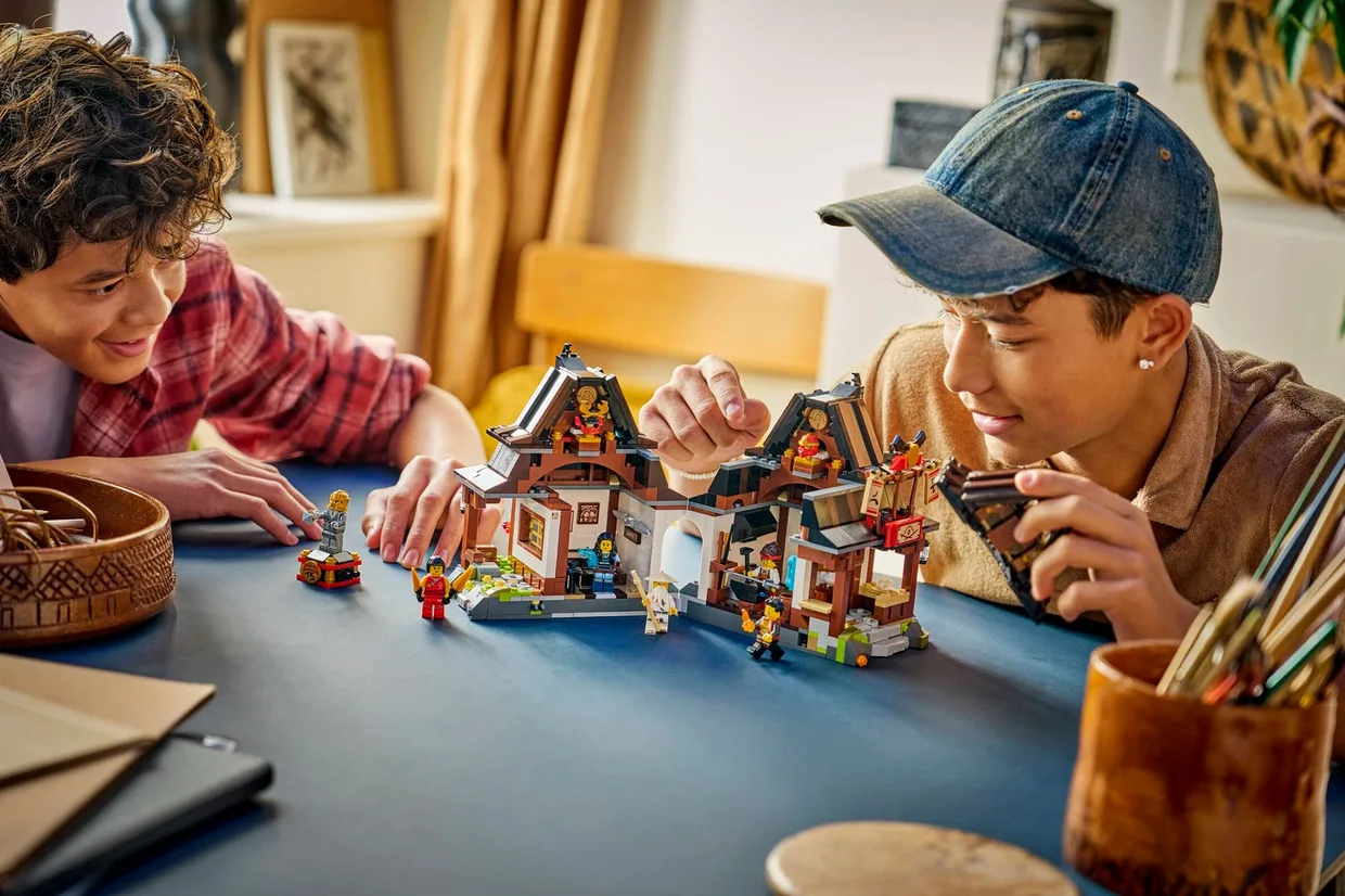 Конструктор LEGO Ninjago Кузница «Четыре оружия» к 15-летию (71858) — фото 8