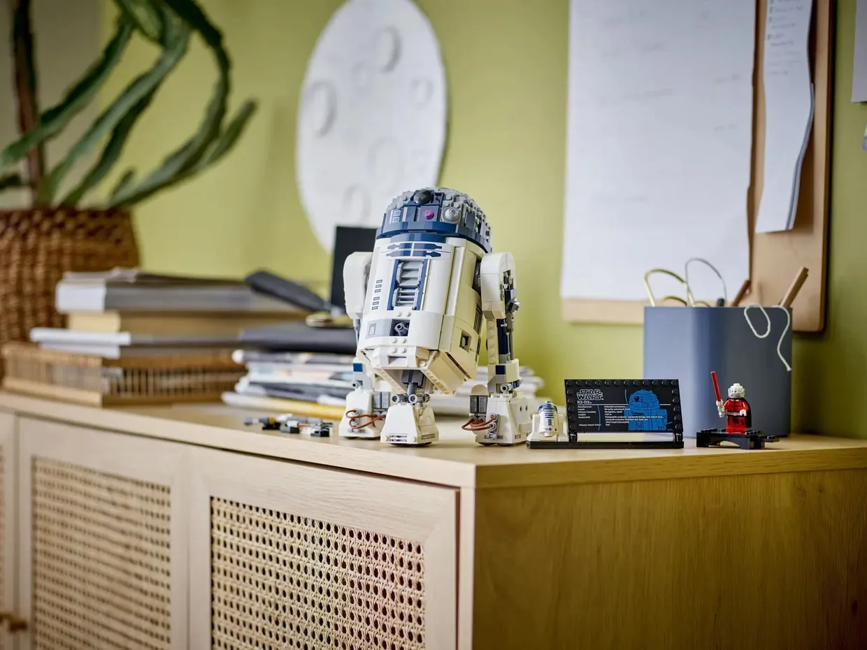Конструктор LEGO Star Wars R2-D2 (75379) — фото 7