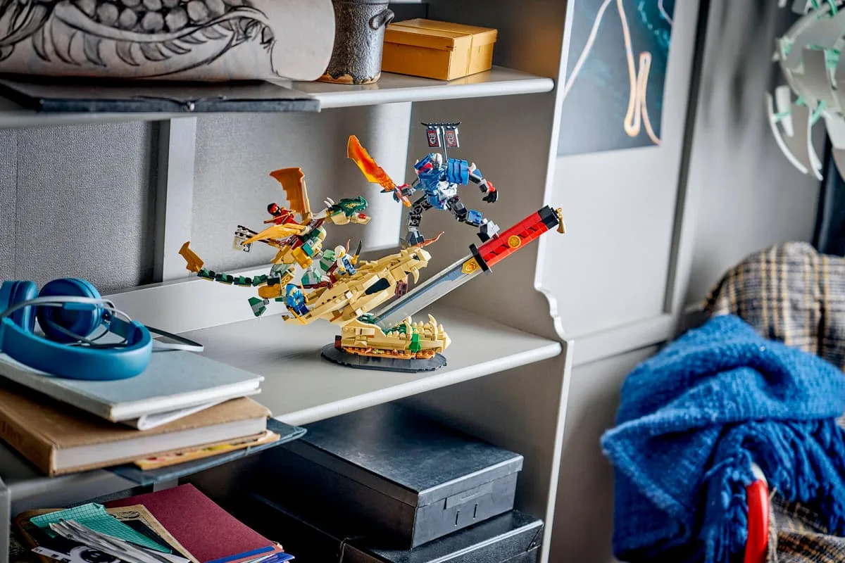 Конструктор LEGO Ninjago Битва возле черепа Дракона с мечом (71871) — фото 4