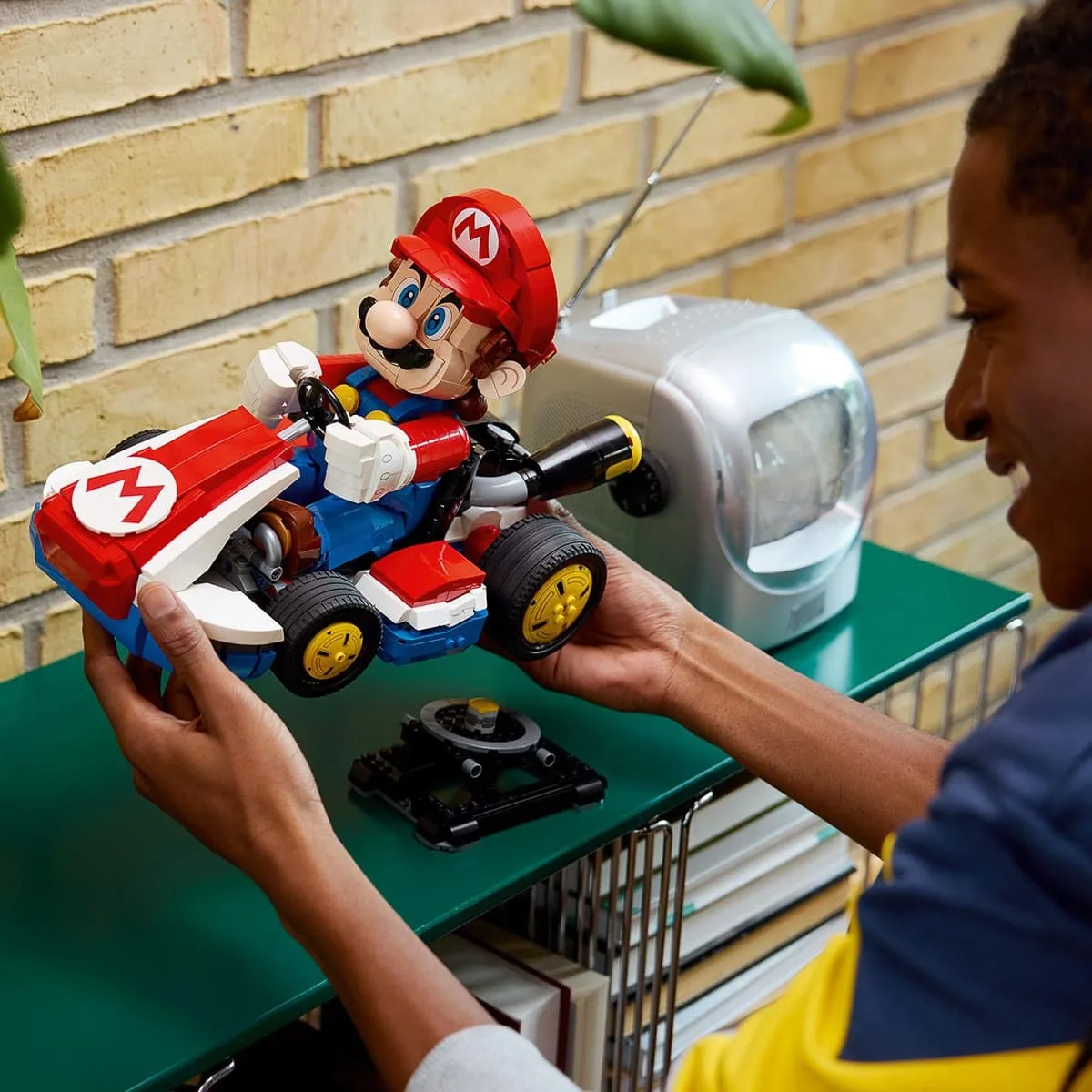 Конструктор LEGO Super Mario Mario Kart – Марио и Standard Kart (72037) — фото 5