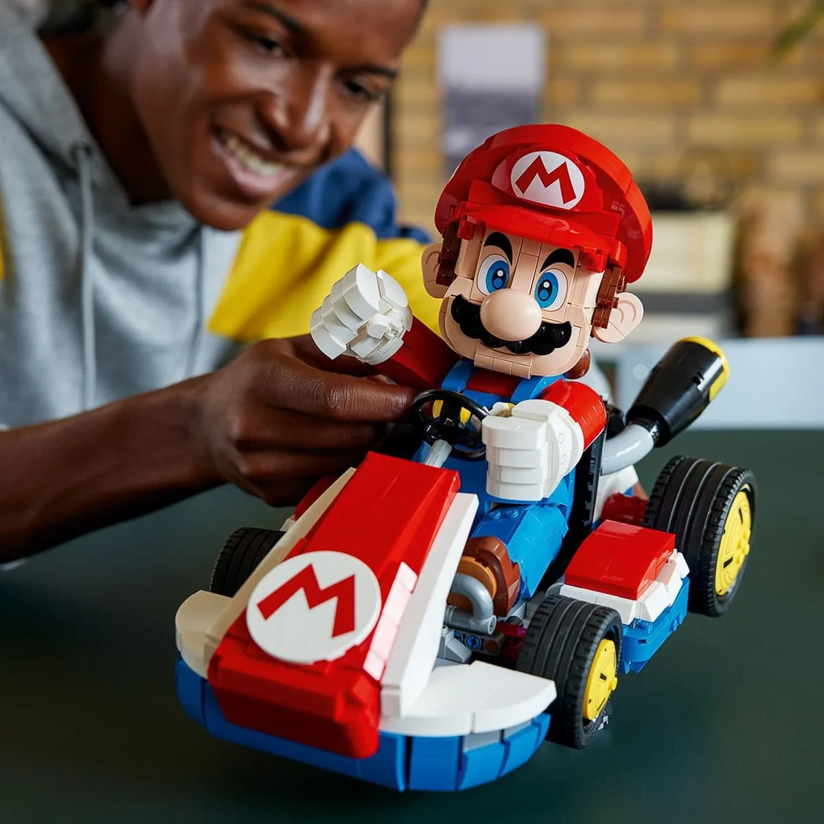 Конструктор LEGO Super Mario Mario Kart – Марио и Standard Kart (72037) — фото 6
