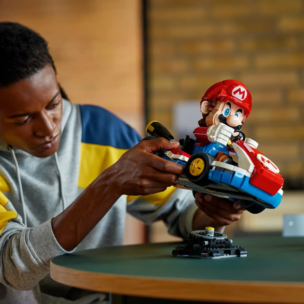 Конструктор LEGO Super Mario Mario Kart – Марио и Standard Kart (72037) — фото 7