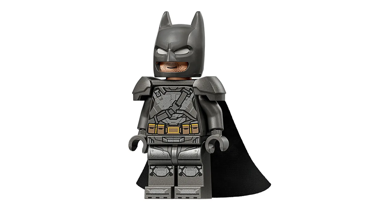 Конструктор LEGO DC Бэтмобиль из фильма «Бэтмен против Супермена» (76331) — фото 2