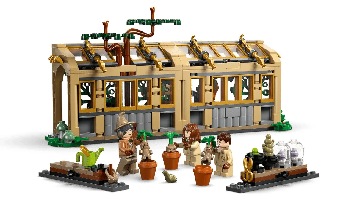 Конструктор LEGO Harry Potter Замок Гоґвортс: урок гербології (76445)