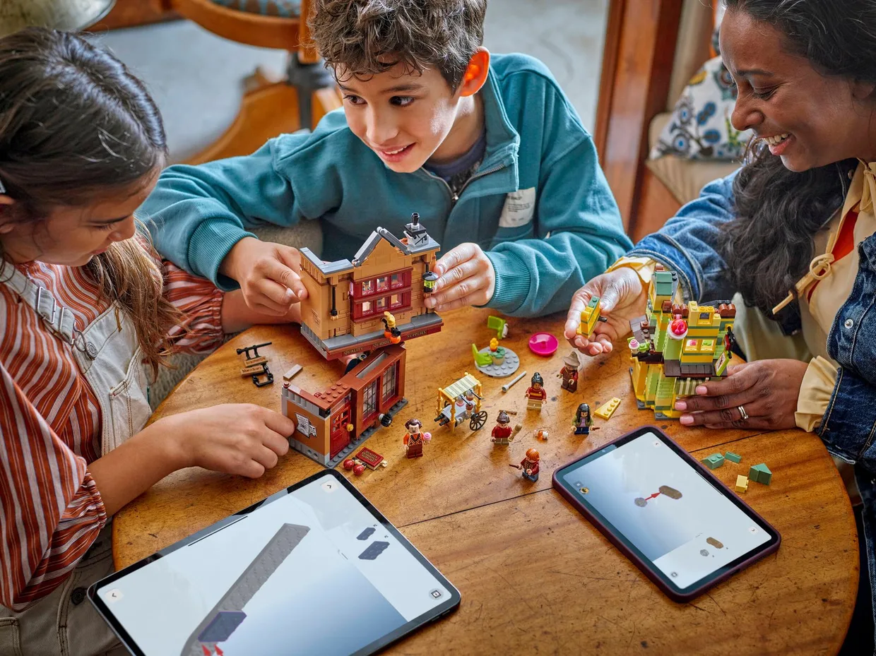 Конструктор LEGO Harry Potter Крамниця «Найкраще для квідичу» і кафе-морозиво (76452) — фото 6
