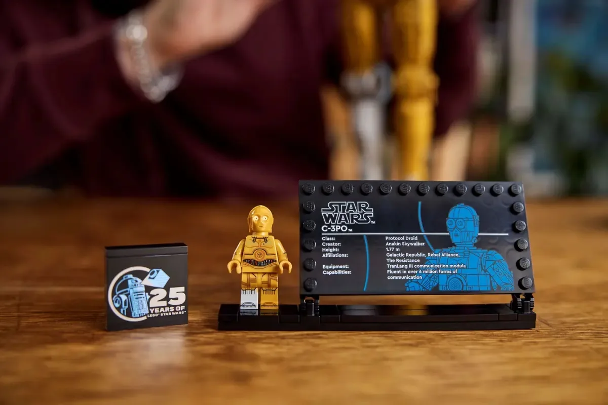 Конструктор LEGO Star Wars C-3PO (75398) — фото 4