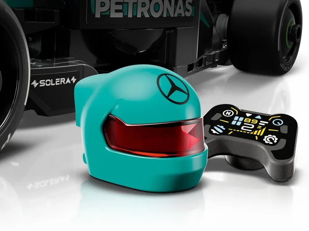 Конструктор LEGO Speed Champions Гоночный автомобиль Mercedes-AMG F1 W15 (77244) — фото 6