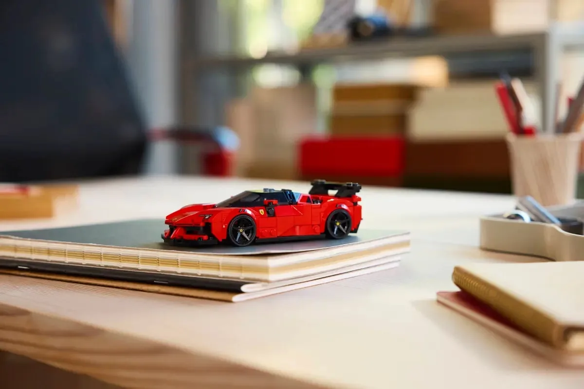 Конструктор LEGO Speed Champions Спортивный автомобиль Ferrari SF90 XX Stradale (77254) — фото 6