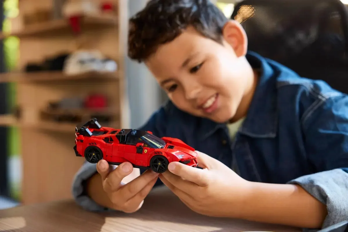 Конструктор LEGO Speed Champions Спортивный автомобиль Ferrari SF90 XX Stradale (77254) — фото 9