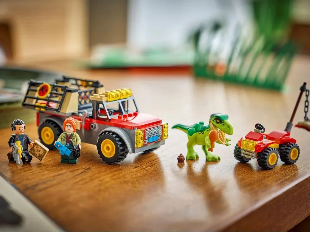 Конструктор LEGO Jurassic World Грузовик для перевозки молодого тиранозавра (77978) — фото 6