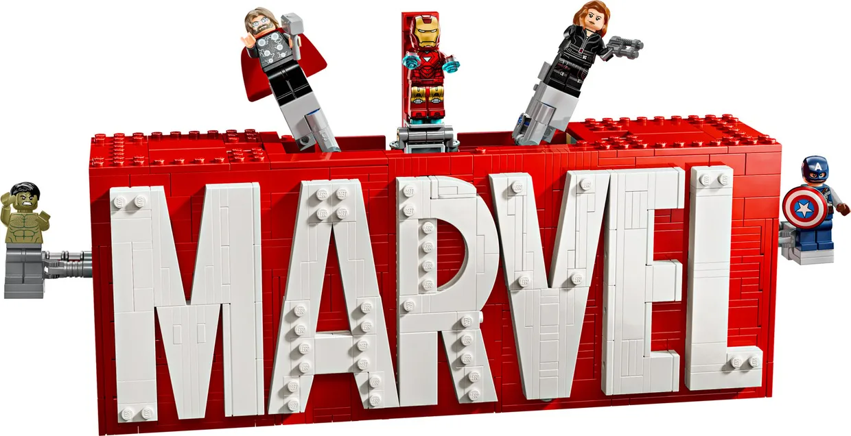 Конструктор LEGO Marvel Логотип і мініфігурки MARVEL (76313)