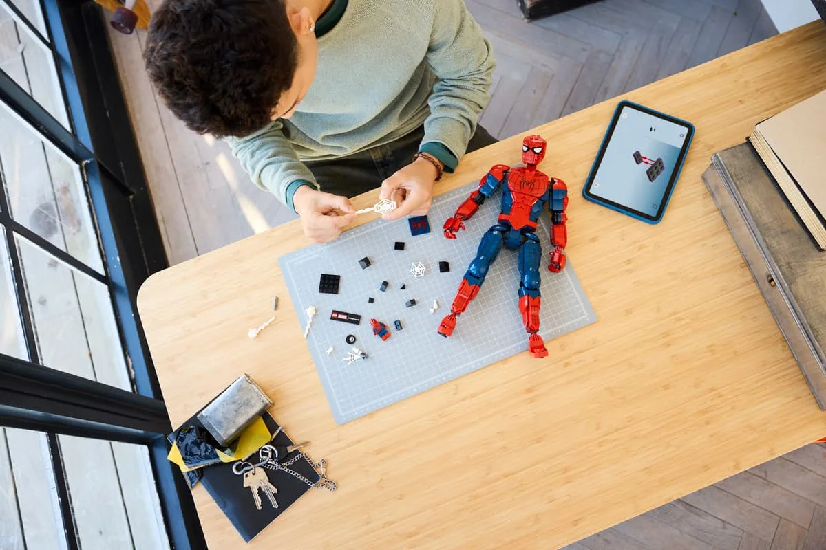 Конструктор LEGO Marvel Фигура супергероя Человека-паука (76346) — фото 5