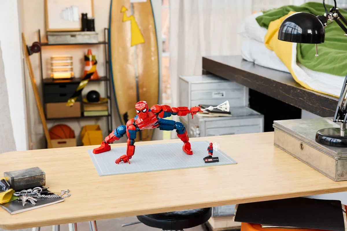 Конструктор LEGO Marvel Фигура супергероя Человека-паука (76346) — фото 8