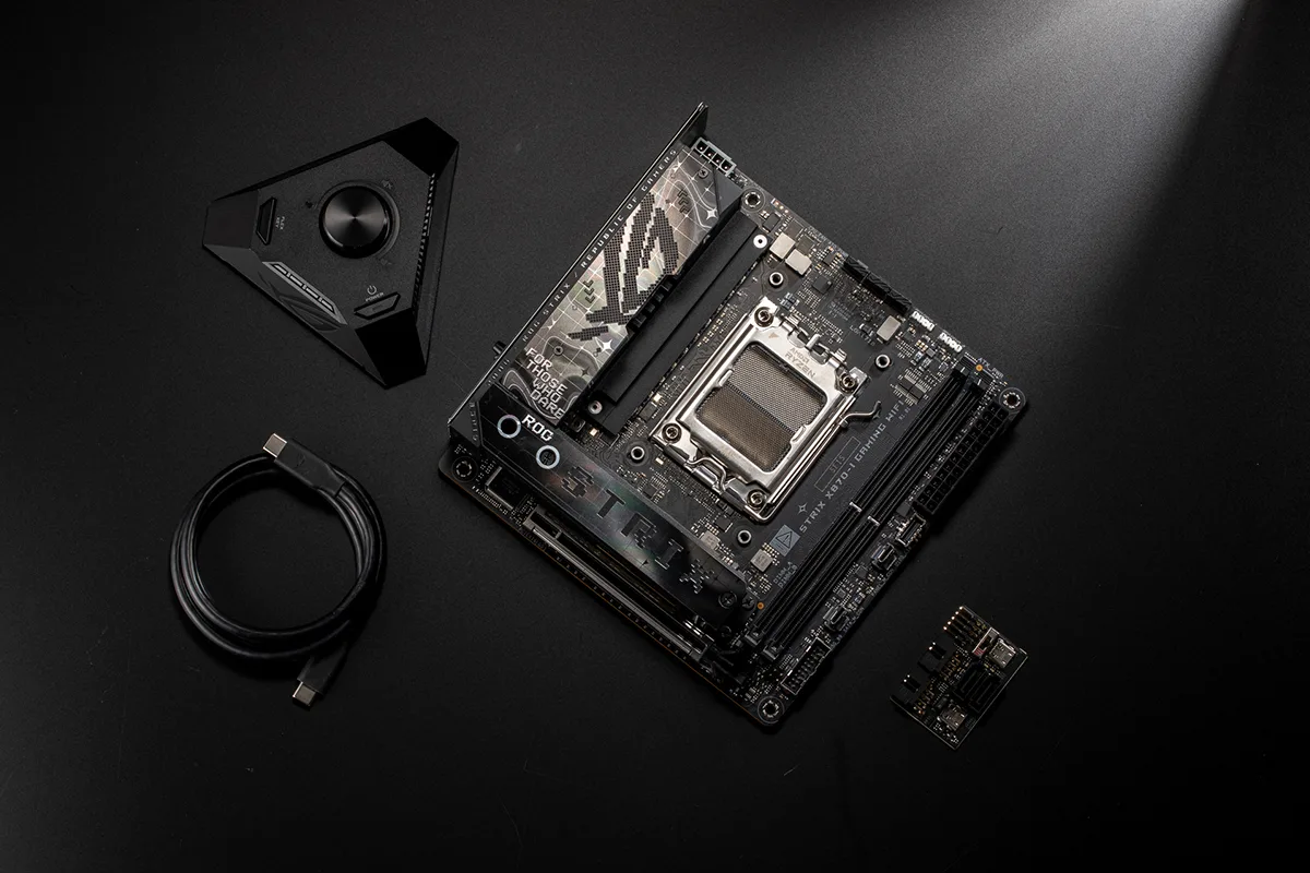 Материнская плата Asus ROG Strix X870-I Gaming WiFi s-AM5 — фото 10