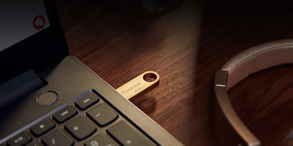 Флеш-накопитель Kingston DataTraveler SE9 G3 USB-A USB 3.2 Gen 1 128GB (DTSE9G3/128GB) Gold — фото 5