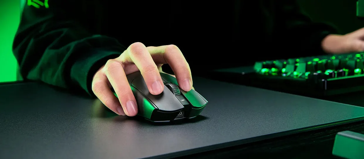 Мышь Razer Viper V3 Pro Black (RZ01-05120100-R3G1) — фото 2