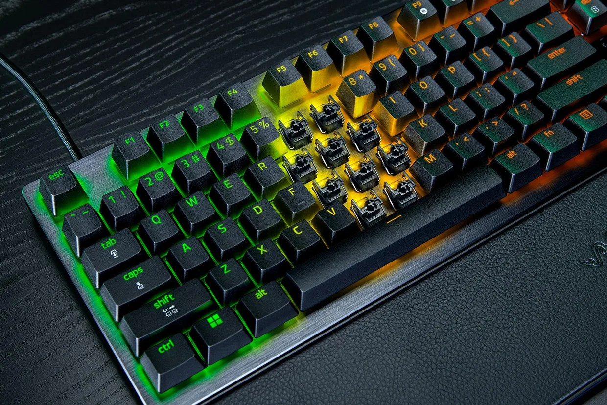 Клавіатура Razer Huntsman V3 Pro 8KHz Analog Optical Black (RZ03-05530100-R3M1) — фото 6