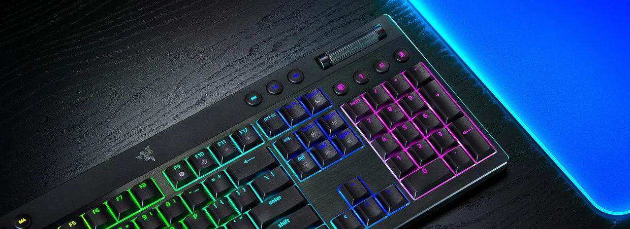 Клавіатура Razer BlackWidow V4 Low-profile HyperSpeed Green Switch Black (RZ03-05270100-R3M1) — фото 5